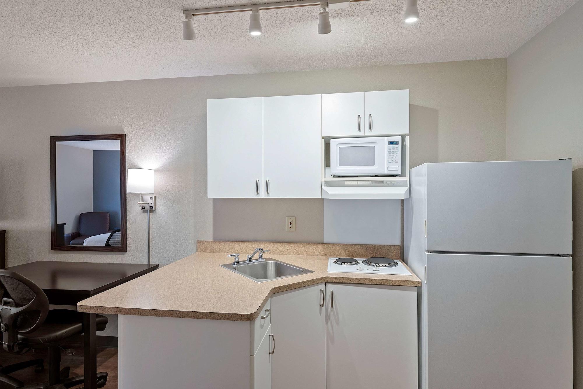 Extended Stay America Suites - Charlotte - Pineville - Park Rd Bagian luar foto