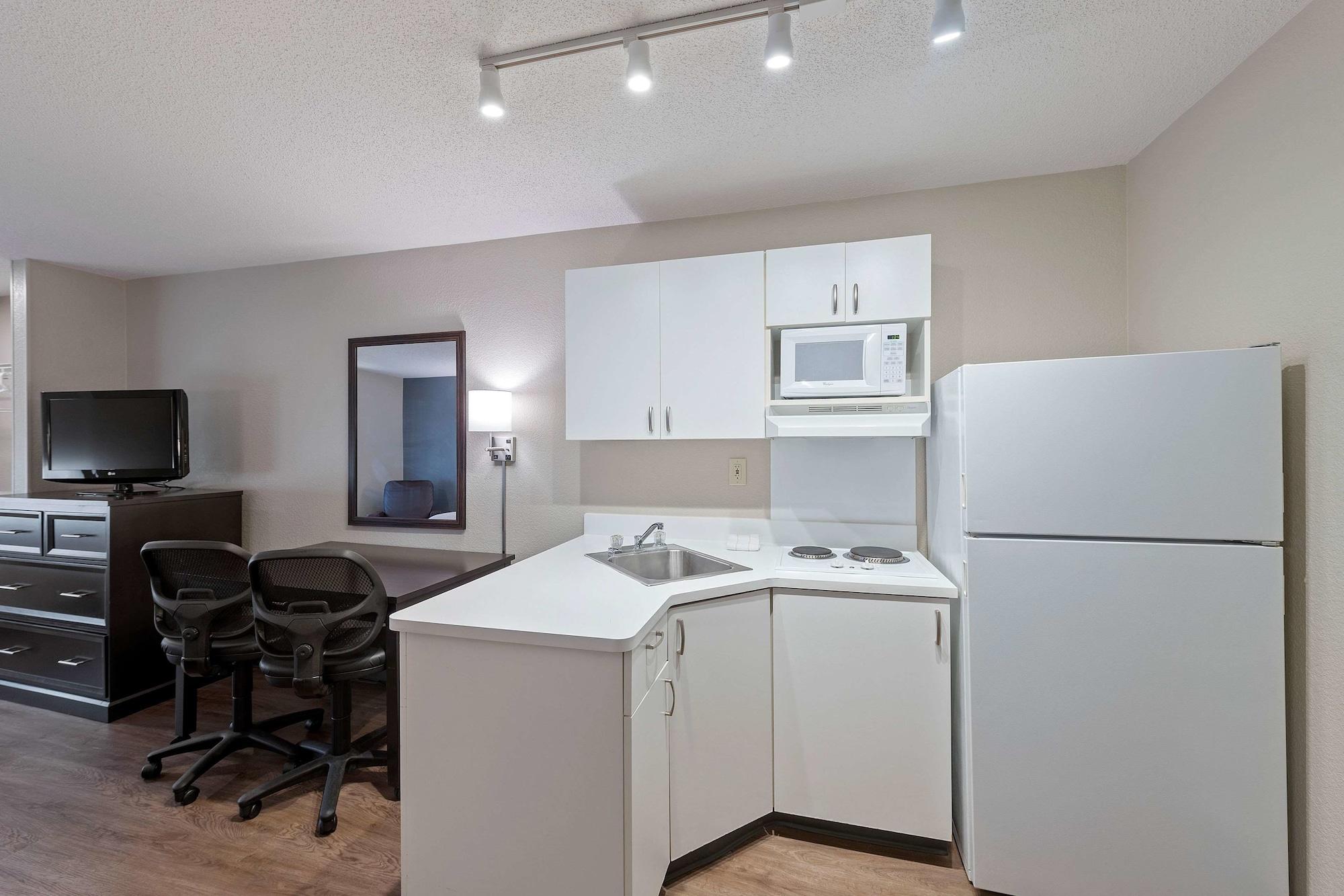 Extended Stay America Suites - Charlotte - Pineville - Park Rd Bagian luar foto